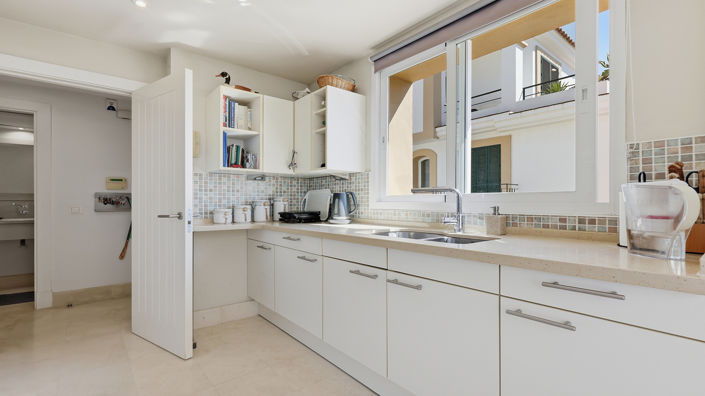 Image No.15-3 Bed Apartment for sale