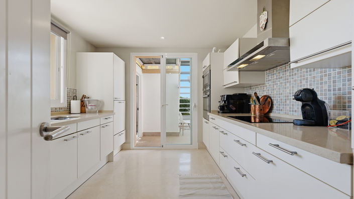 Image No.18-3 Bed Apartment for sale