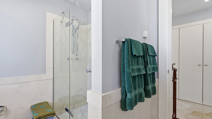 Image No.24-3 Bed Apartment for sale