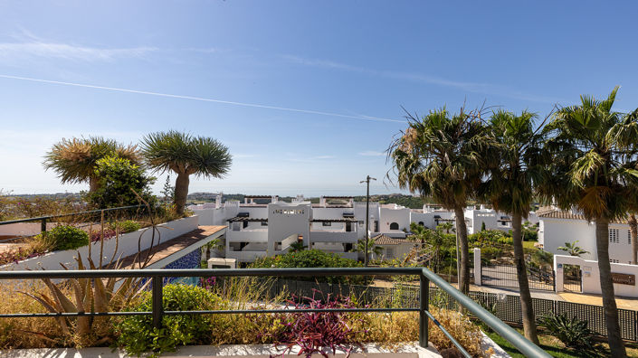 Image No.38-3 Bed Apartment for sale