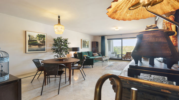 Image No.12-2 Bed Property for sale