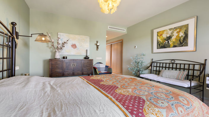 Image No.29-2 Bed Property for sale