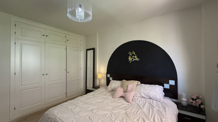 Image No.28-2 Bed Apartment for sale