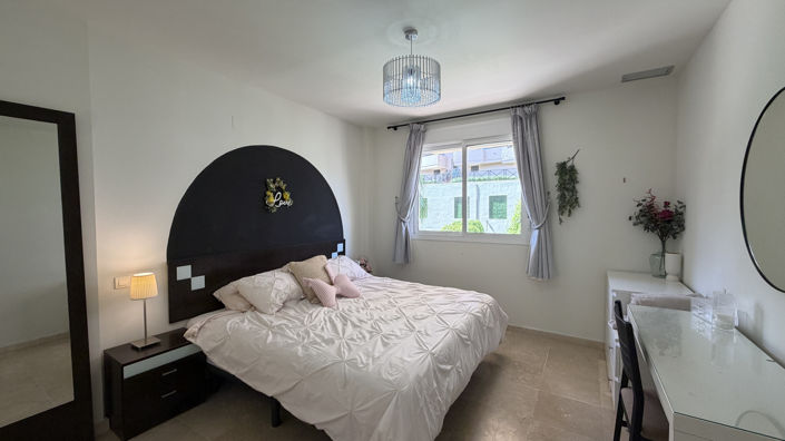 Image No.29-2 Bed Apartment for sale