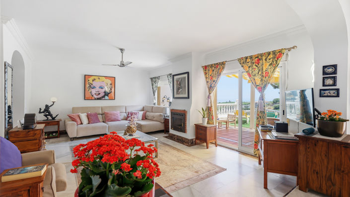 Image No.7-4 Bed House for sale