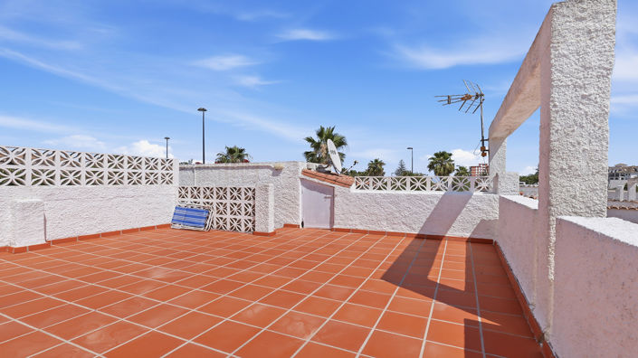 Image No.15-3 Bed Villa for sale