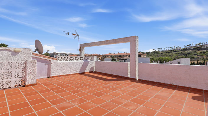 Image No.40-3 Bed Villa for sale