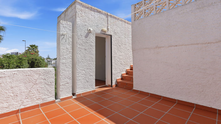 Image No.43-3 Bed Villa for sale