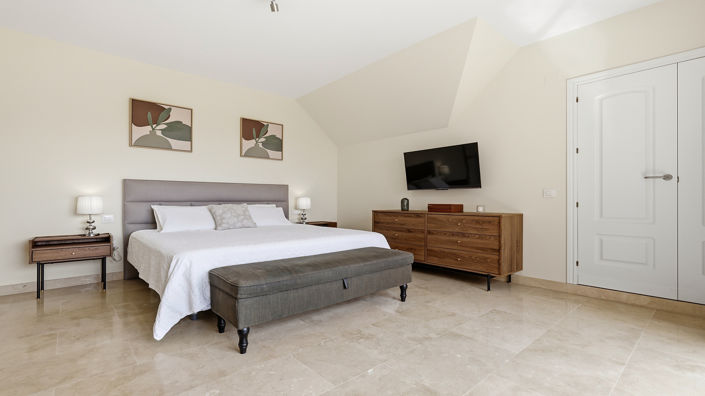 Image No.19-3 Bed Penthouse for sale