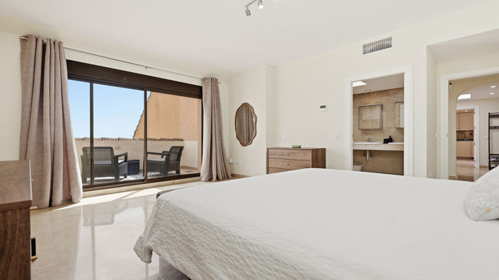 Image No.23-3 Bed Penthouse for sale