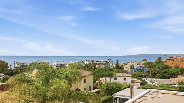 Image No.2-Villa de 3 chambres à vendre à Estepona