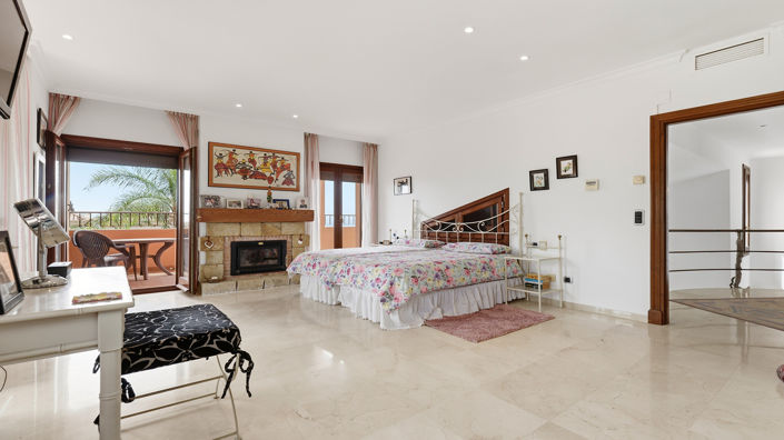Image No.4-Villa de 3 chambres à vendre à Estepona