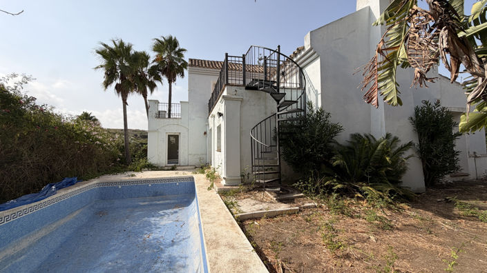 Image No.26-3 Bed Villa for sale