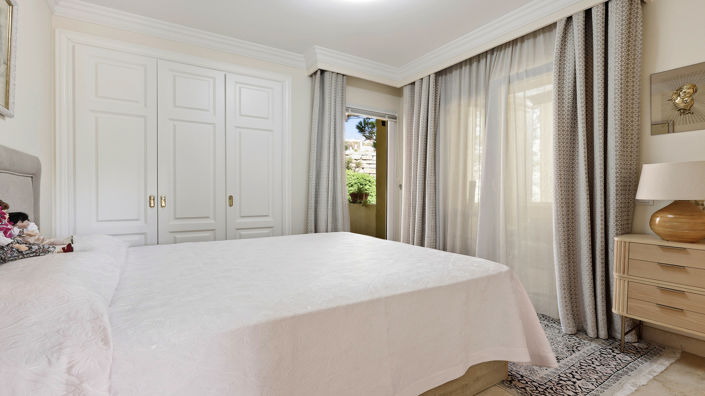 Image No.23-2 Bed Apartment for sale