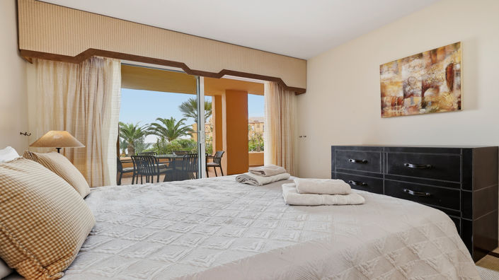 Image No.23-3 Bed Property for sale