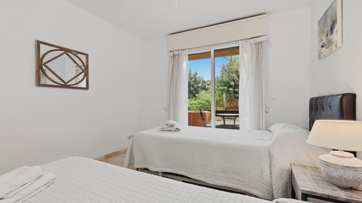Image No.34-3 Bed Property for sale