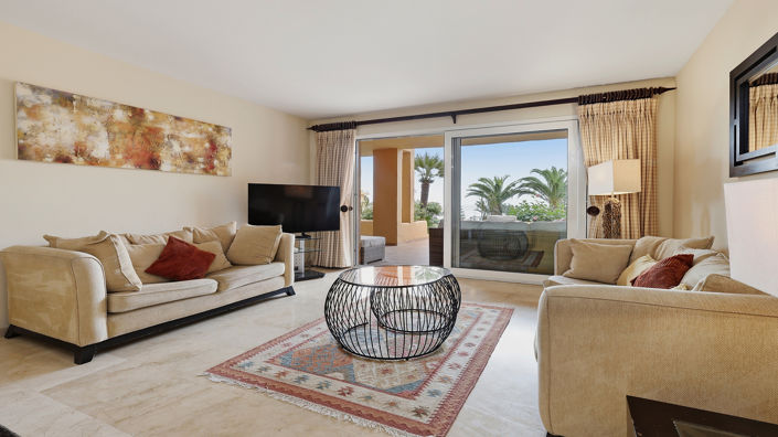 Image No.8-3 Bed Property for sale