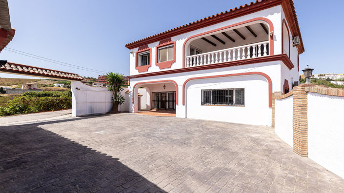 Image No.13-4 Bed Villa for sale