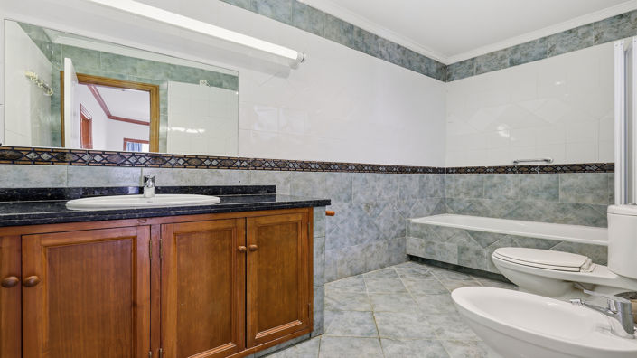 Image No.34-4 Bed Villa for sale
