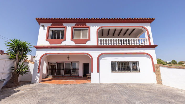 Image No.40-4 Bed Villa for sale
