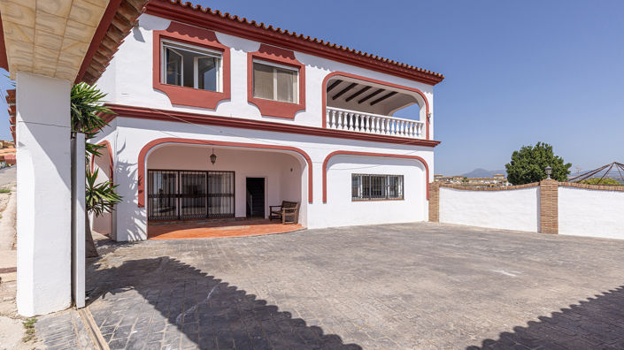 Image No.41-4 Bed Villa for sale