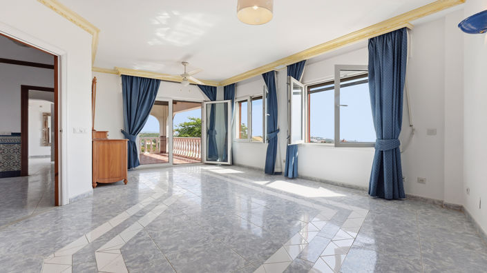Image No.6-4 Bed Villa for sale
