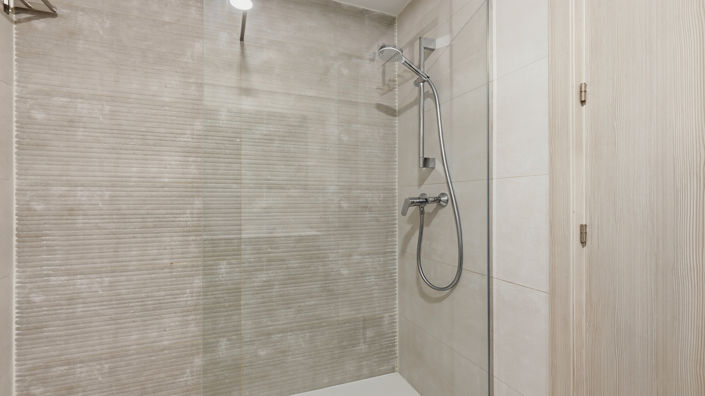 Image No.23-2 Bed Apartment for sale