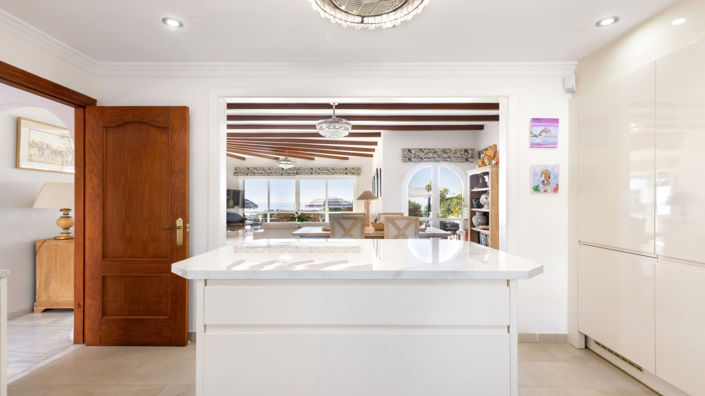 Image No.30-4 Bed Villa for sale