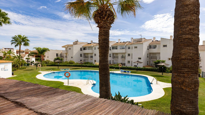Image No.16-2 Bed Property for sale