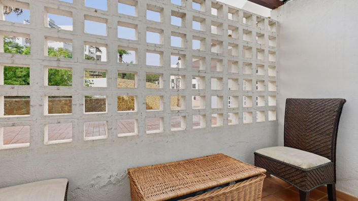 Image No.19-2 Bed Property for sale