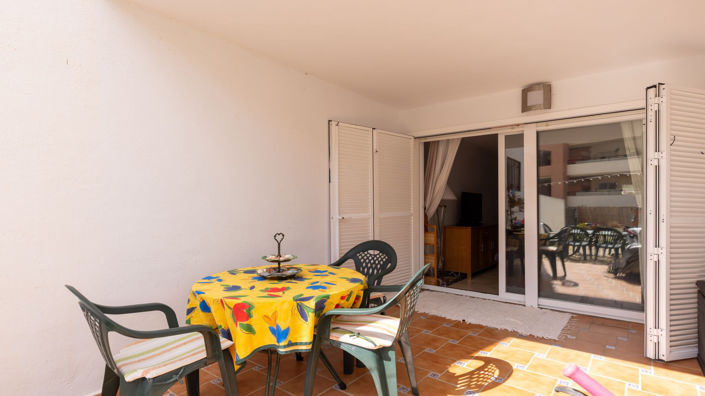 Image No.28-2 Bed Property for sale