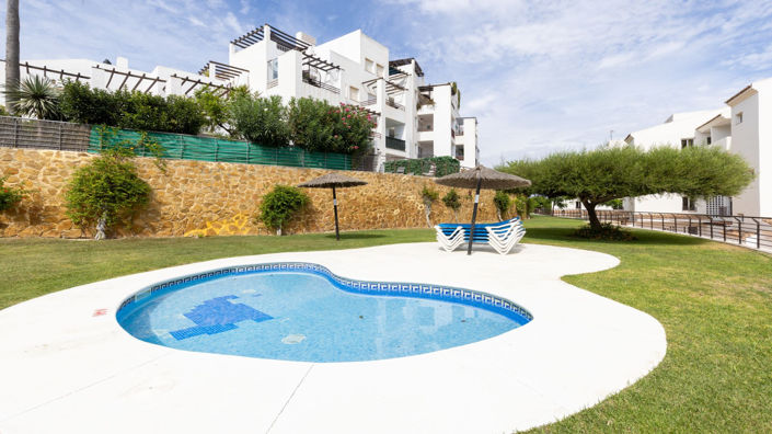 Image No.32-2 Bed Property for sale