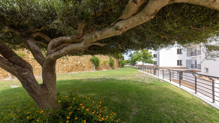 Image No.37-2 Bed Property for sale