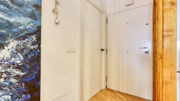 Image No.2-2 Bed Property for sale