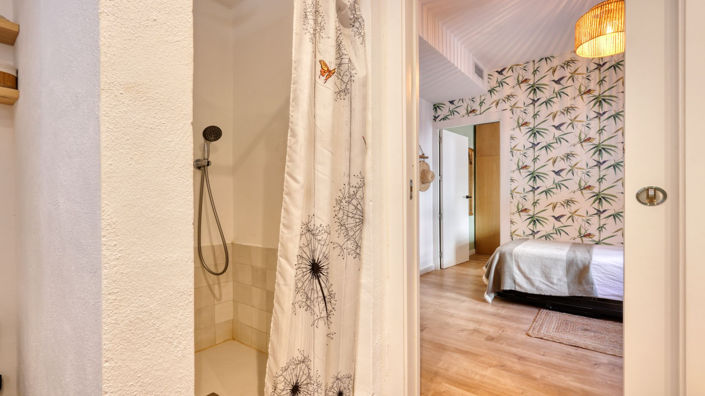 Image No.26-2 Bed Property for sale