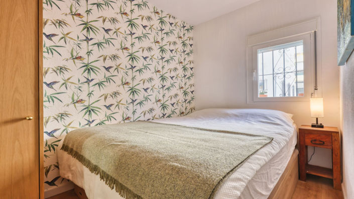 Image No.28-2 Bed Property for sale