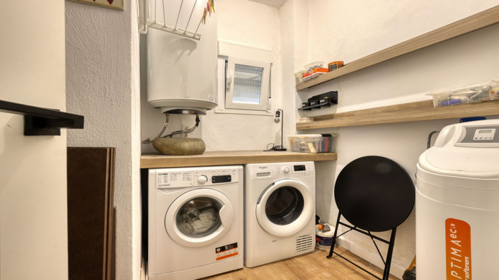 Image No.30-2 Bed Property for sale