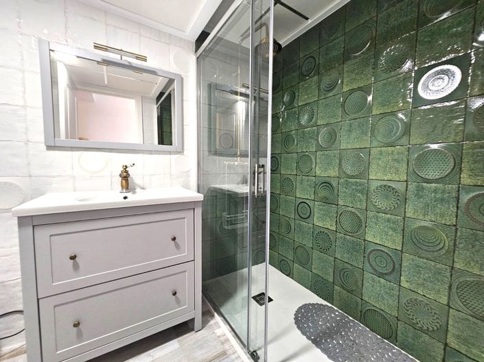Image No.15-3 Bed Flat for sale