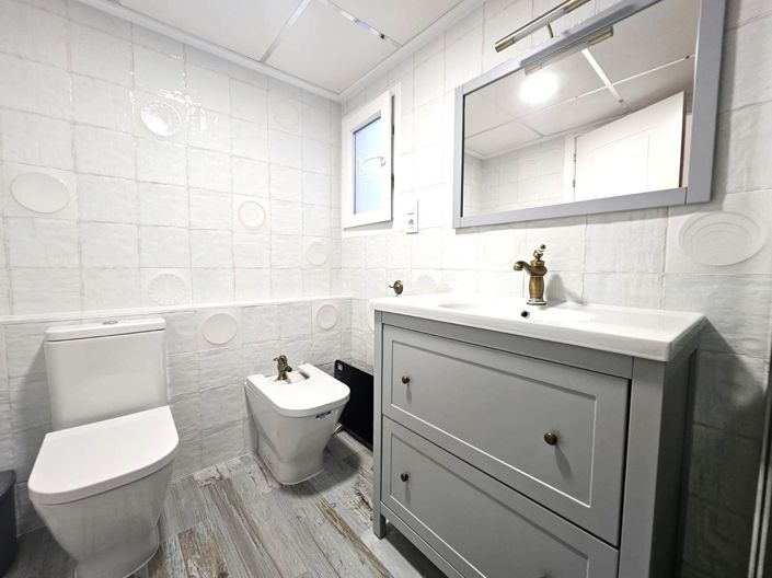 Image No.16-3 Bed Flat for sale