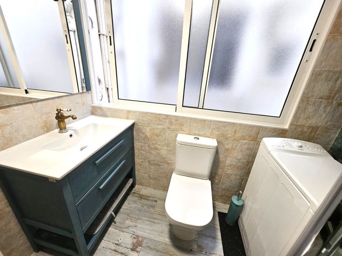 Image No.17-3 Bed Flat for sale