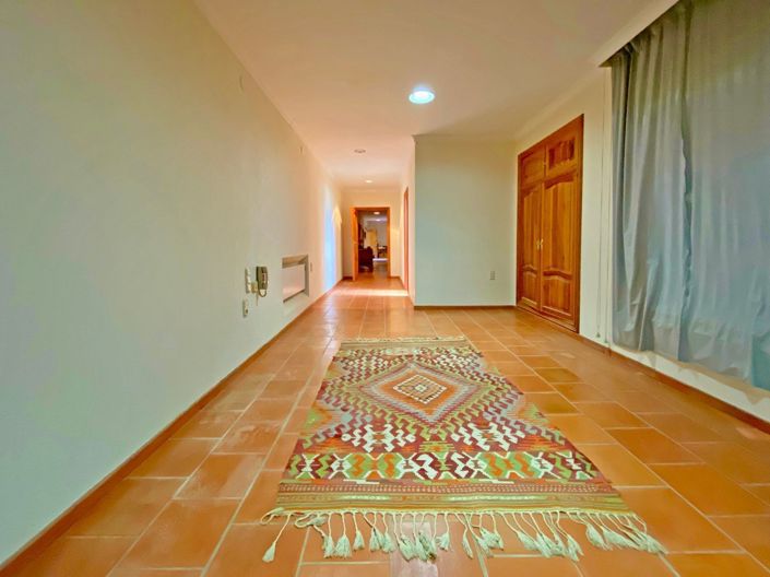 Image No.37-4 Bed Villa for sale