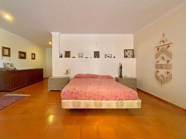 Image No.55-4 Bed Villa for sale