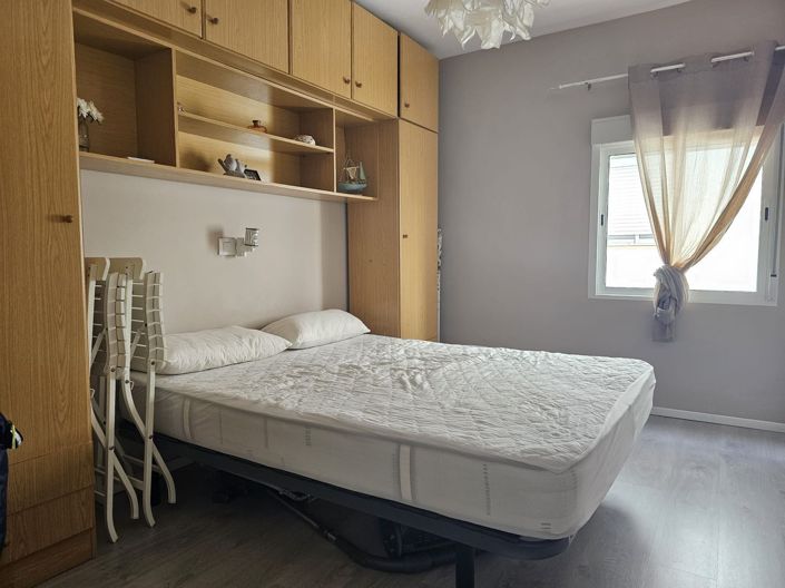 Image No.7-2 Bed Flat for sale