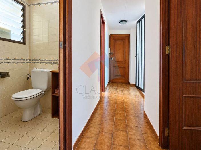 Image No.14-3 Bed Flat for sale