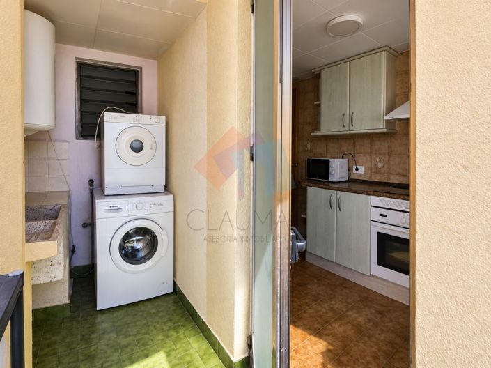 Image No.22-3 Bed Flat for sale