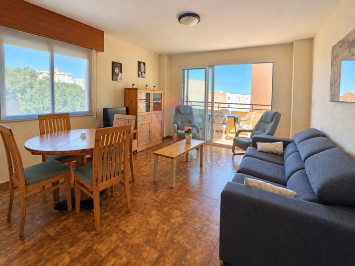 Image No.34-3 Bed Flat for sale