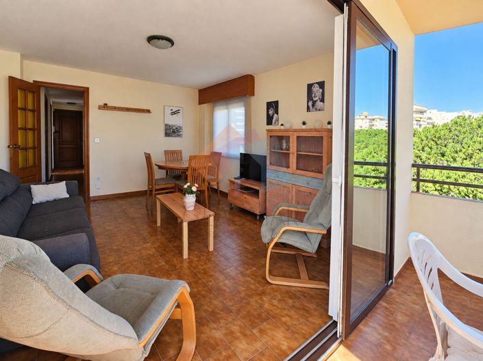 Image No.35-3 Bed Flat for sale