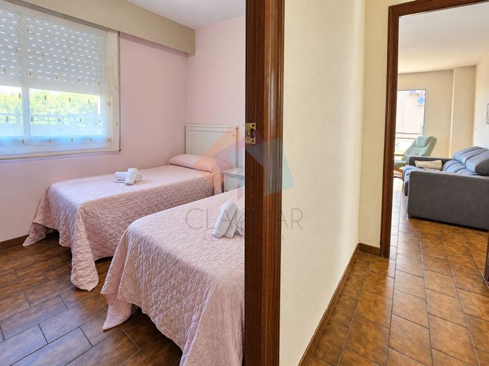Image No.39-3 Bed Flat for sale