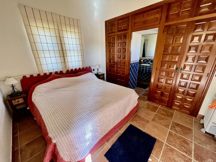 Image No.5-3 Bed Villa / Detached for sale