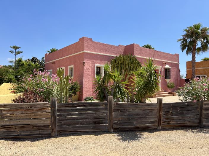 Image No.2-Villa de 4 chambres à vendre à Almeria